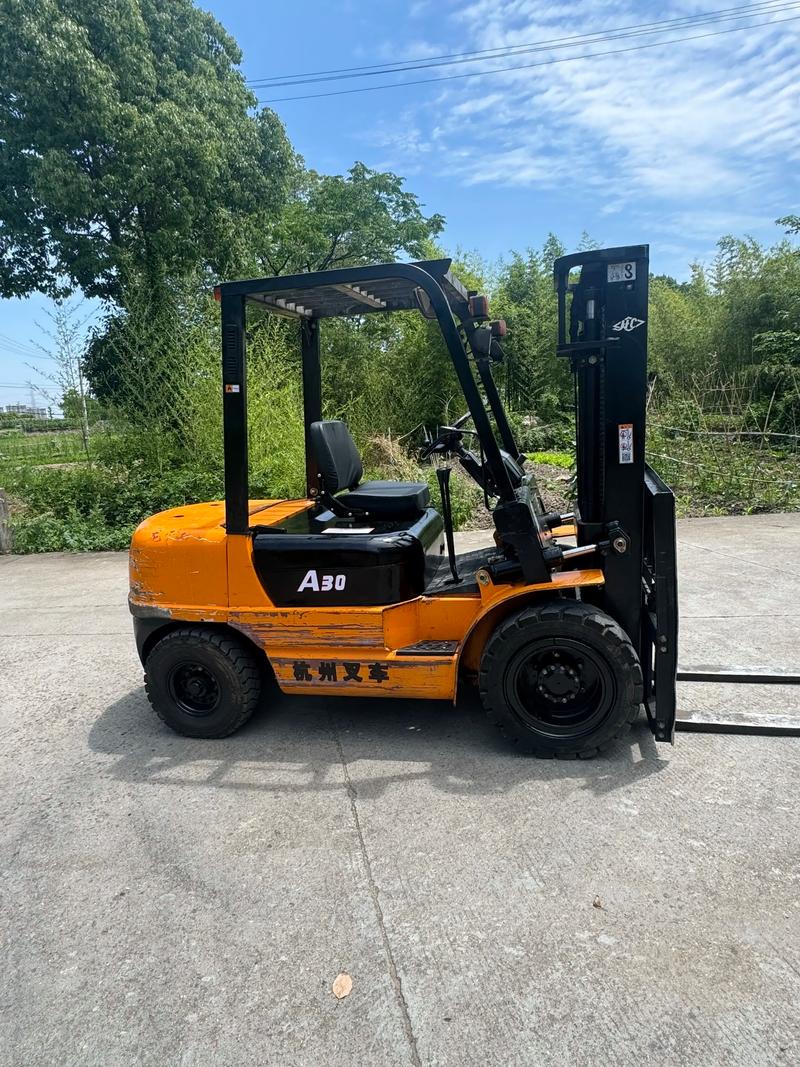 深圳二手叉车交易市场在哪里(深圳二手叉车个人转让价格)