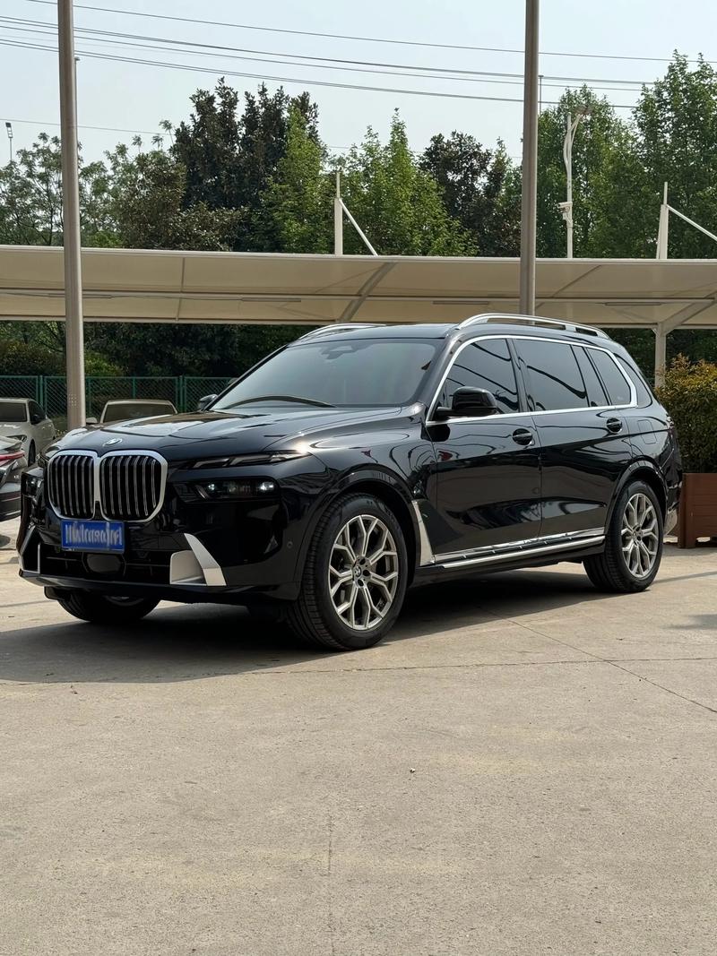 宝马x7一般人养得起吗 宝马x7什么家庭开得起