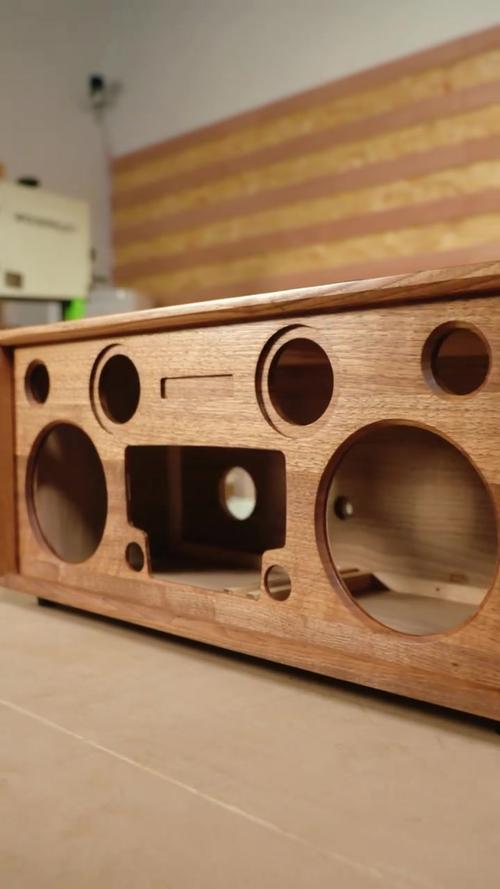 汽车音响改装(汽车音响改装家庭音响)