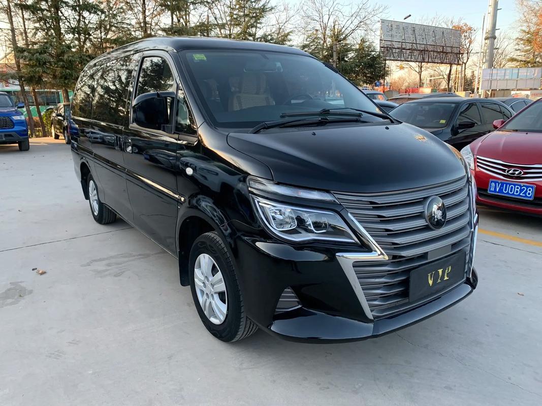 东风风行新车／东风风行7座图片