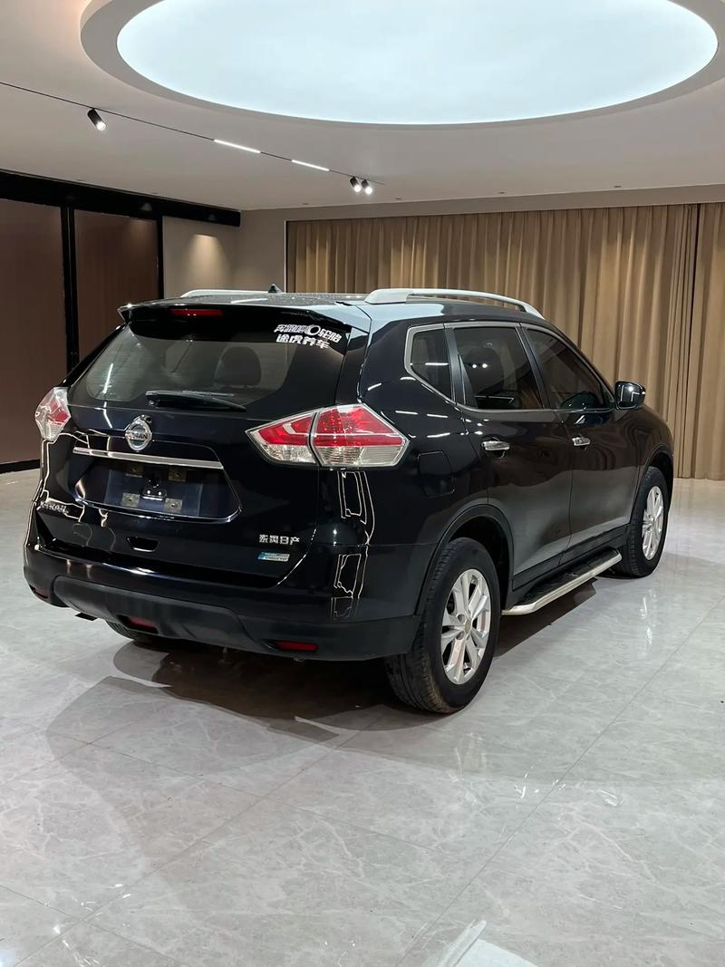 尼桑奇骏suv,尼桑奇骏suv尺寸多少