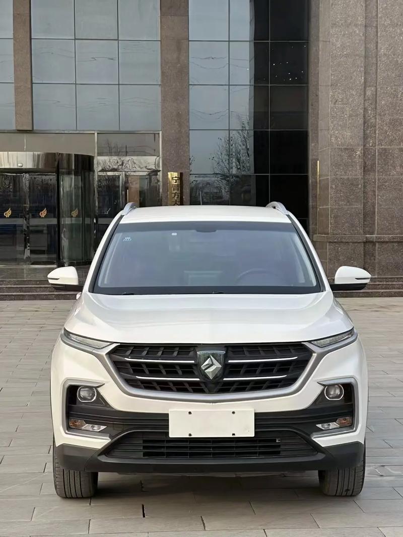 宝骏汽车报价及图片自动挡的 宝骏汽车报价及图片,千万别错过!