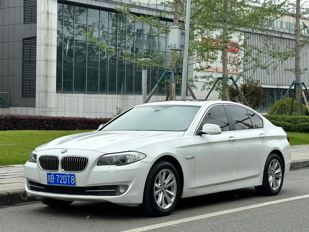 宝马520i,宝马520i报价及图片