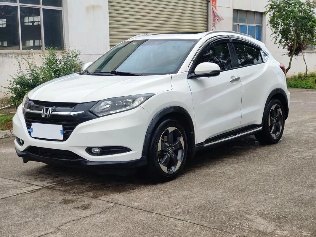 本田缤智2015款图片／本田缤智15款自动豪华版报价