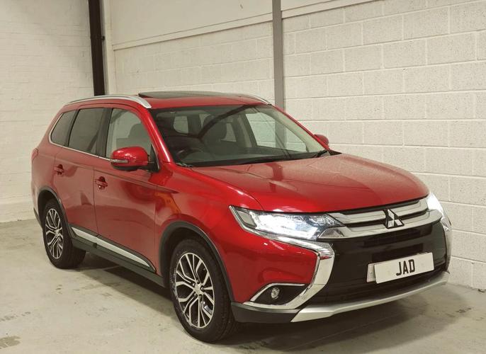 三菱进口车型,三菱进口车型有哪些有天窗的车型